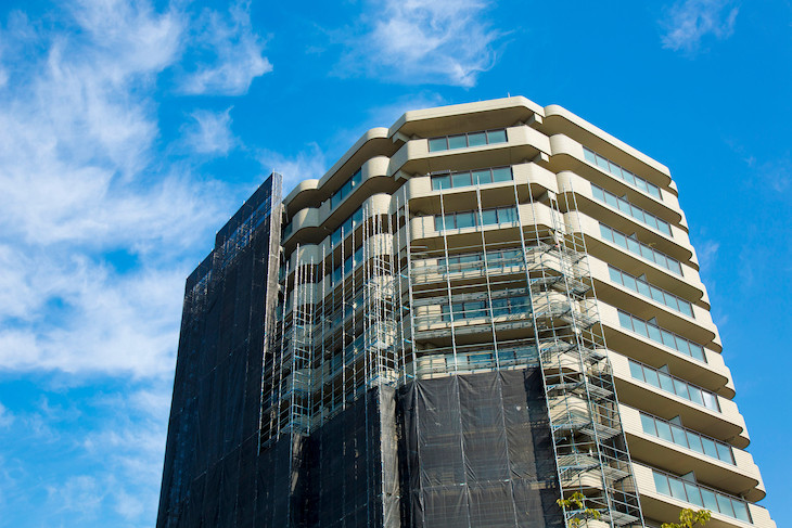 雨漏り・外壁劣化を放置した場合のリスク